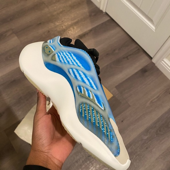 Yeezy Shoes - Yeezy 700 V3 “Arzareth”